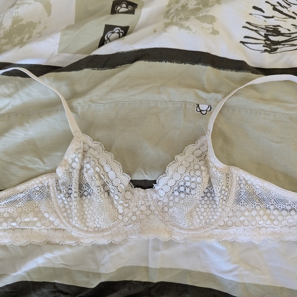 BNWOT Etam Paris white lace bra - Picture 6 of 6